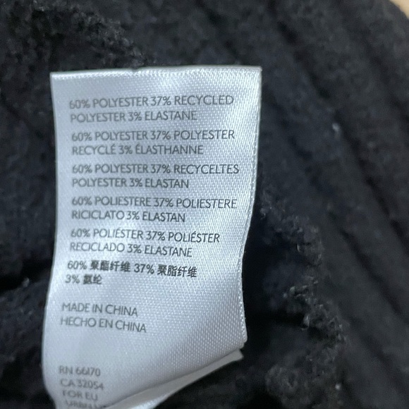 Urban Outfitters Black Cropped Cardigan - Picture 5 of 7